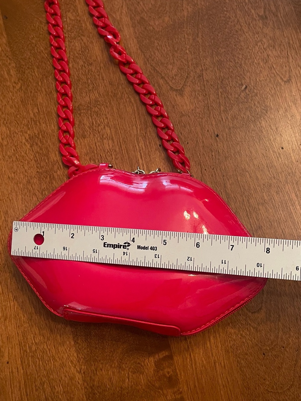 Betsey Johnson Red Patent Lip-Shaped Shoulder Bag with Chain Strap - Picture 8 of 8